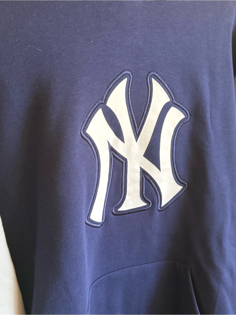 Men’s XL Navy and Gray Fanatics MLB New York Yankees Sporty Athletic Hoodie - Picture 2 of 7